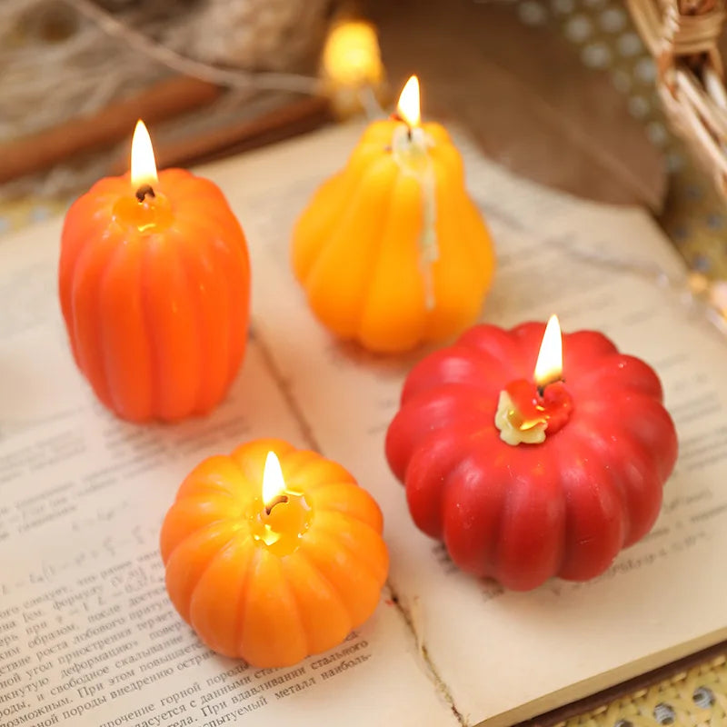 4er-Set Duftkerzen in Kürbisform – Handgemachte Herbstdeko