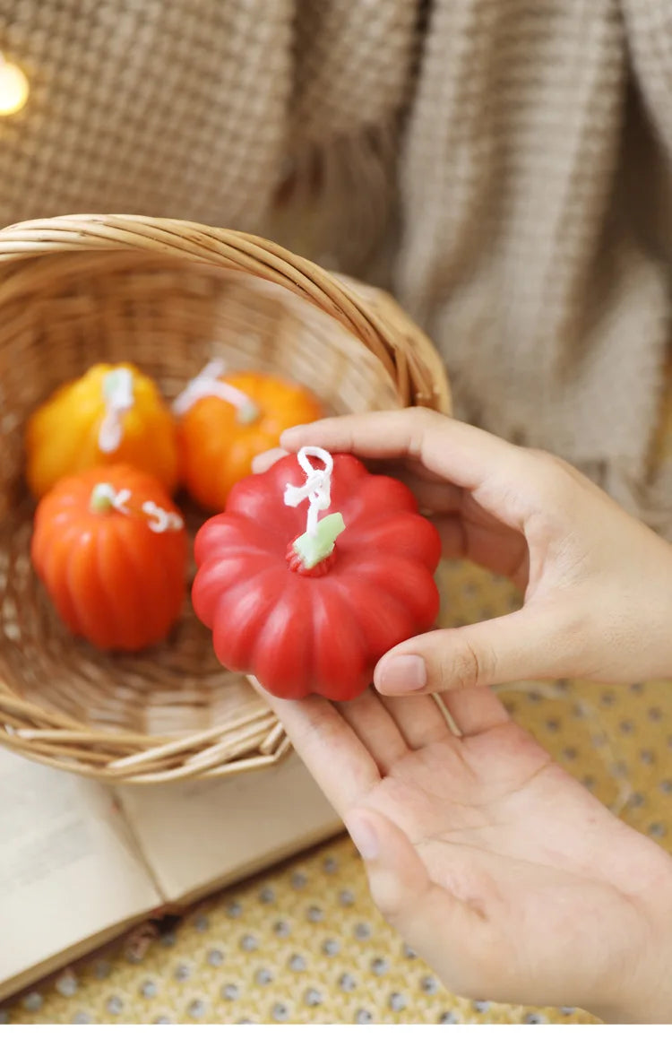 4er-Set Duftkerzen in Kürbisform – Handgemachte Herbstdeko
